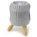 Kominek ceramiczny na nóżkach 12 x 9 x 9 (szary, prążkowany) zbliżenie boku