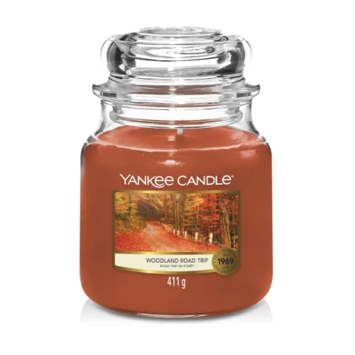 Świeca Yankee Candle Woodland Road Trip, średni słoik (411g)