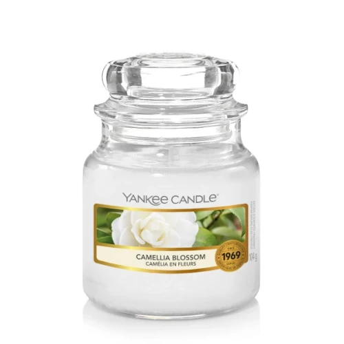 Świeca Yankee Candle Camellia Blossom mały słoik (104g)