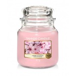 Świeca Yankee Candle Cherry Blossom, średni słoik (411g)